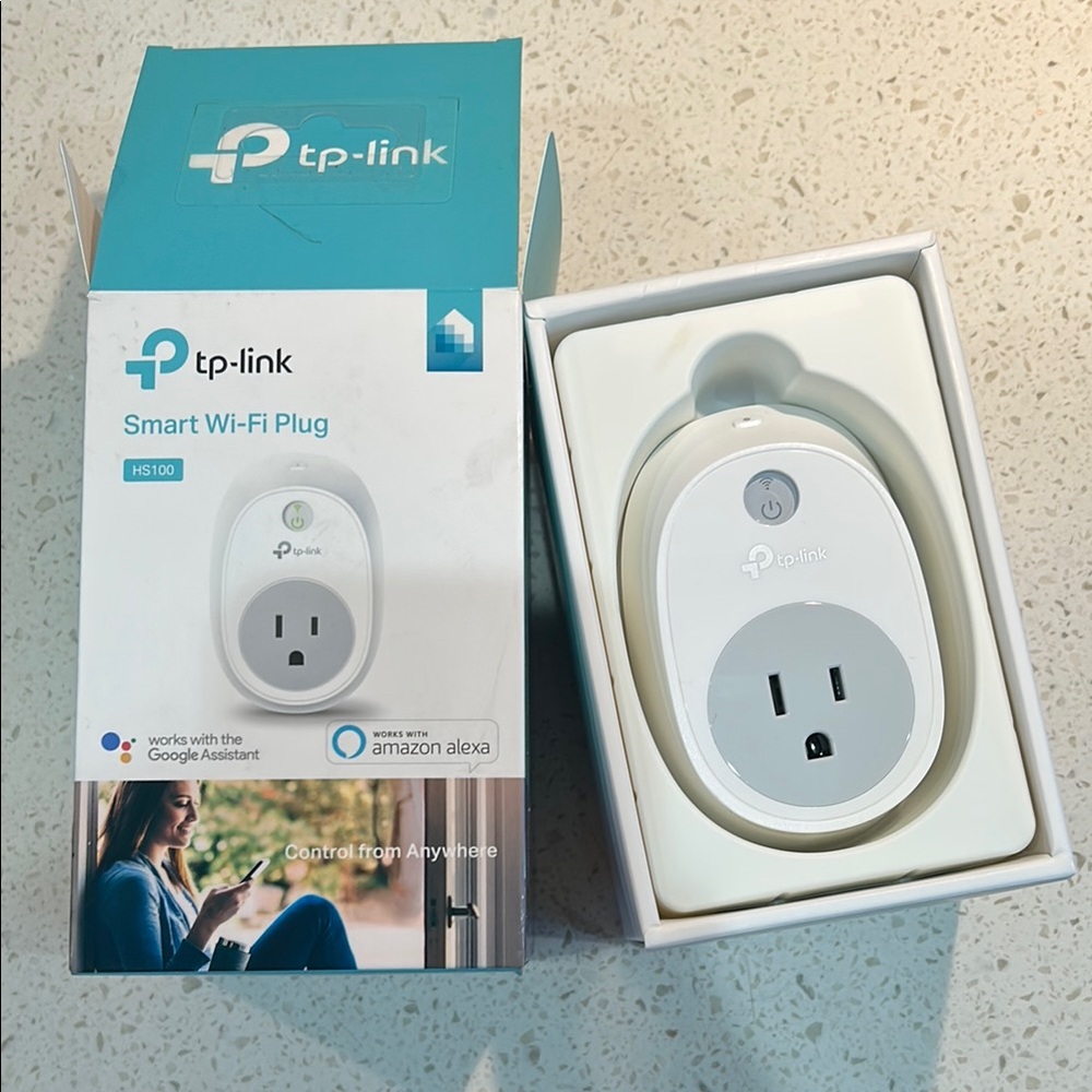 TP-Link HS100 Smart Wi-Fi Plug in White